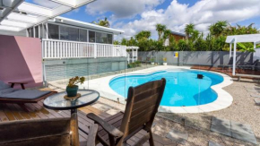 Family Home With Pool and Guest House